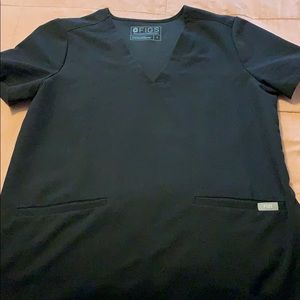 Black FIGS 2 pocket top Casma